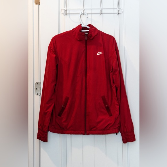 Vintage Nike Red Running Jacket Size Large (Fits Medium) - Picture 1 of 4